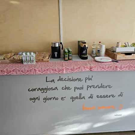 Why Not Nocleg ze śniadaniem LʼAquila